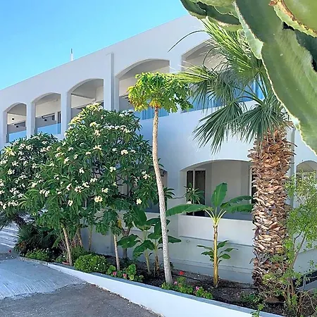 Pals Pefkos Hotel 3*