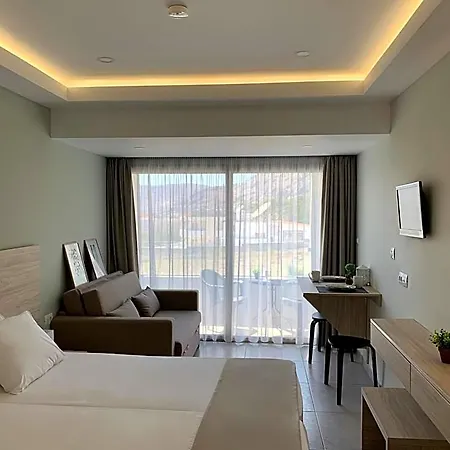 Pals Pefkos Hotel 3*